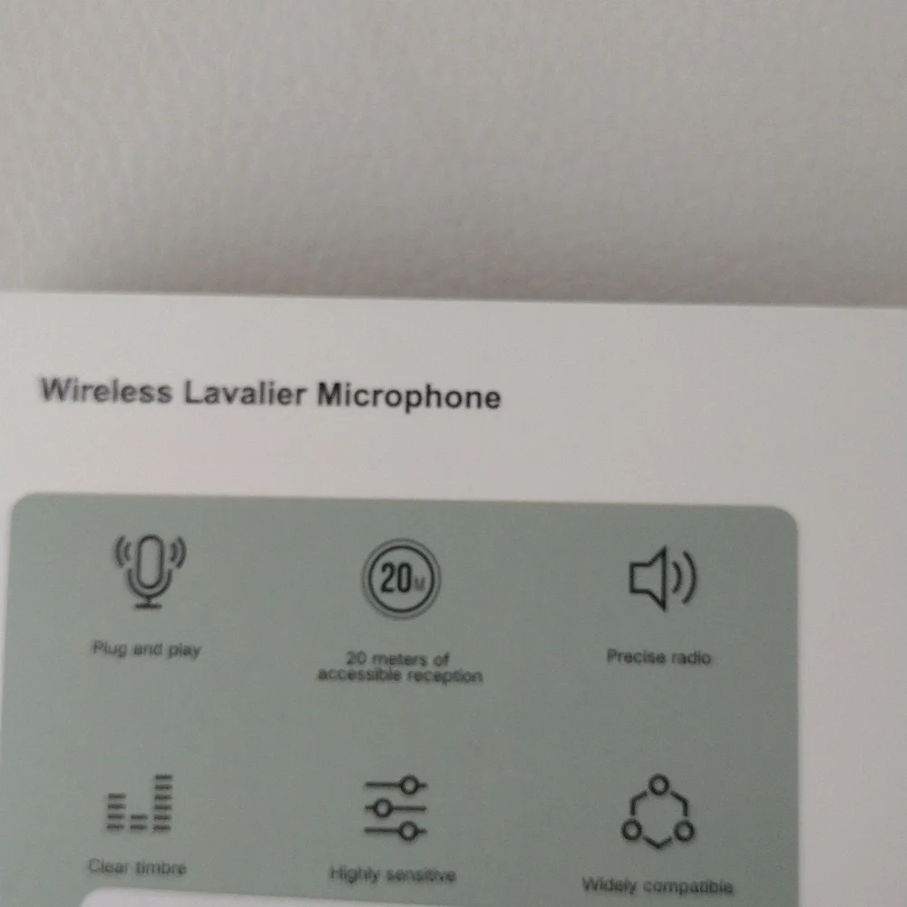 Wireless Lavalier Microphone for Smartphones
